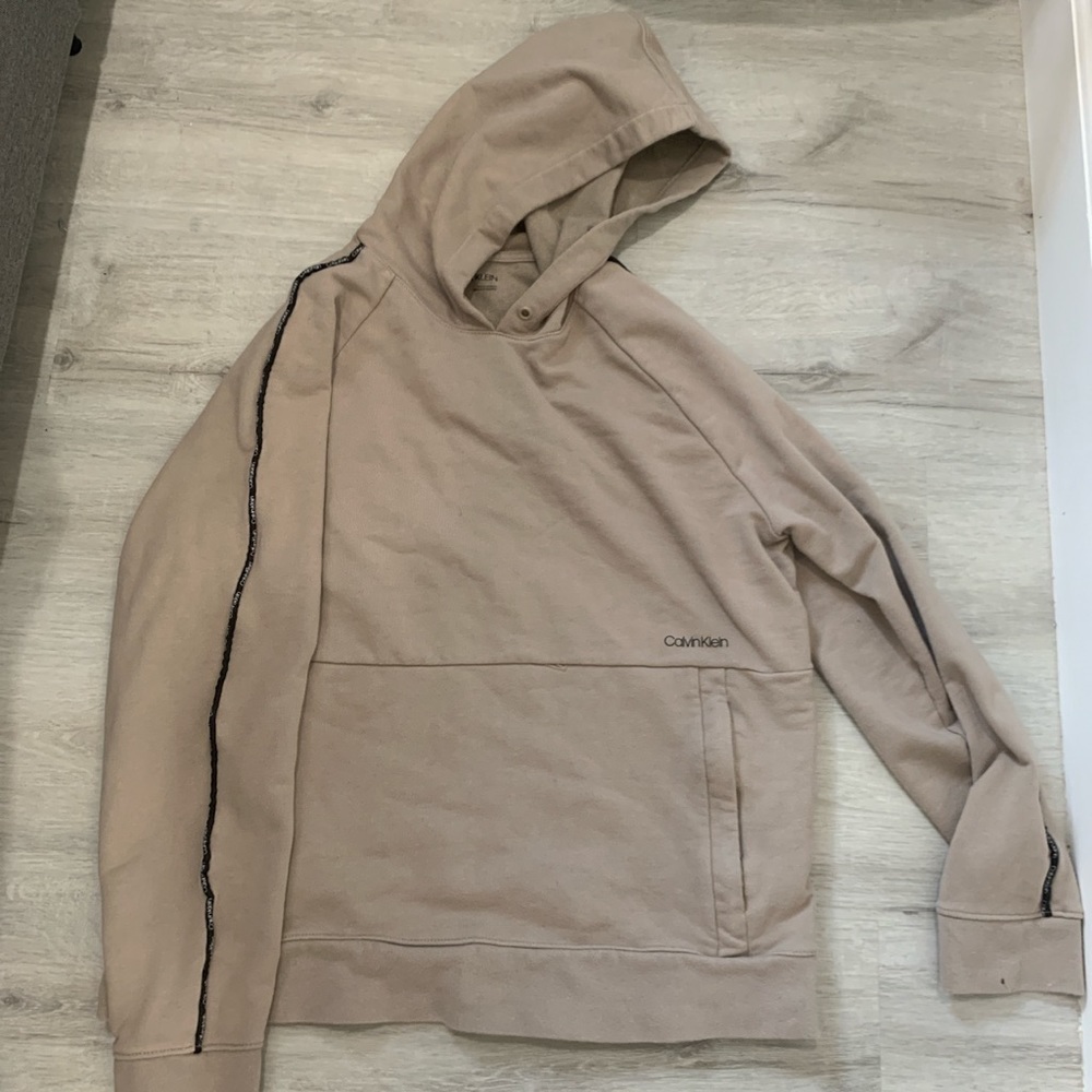 calvin klein hoodie size M